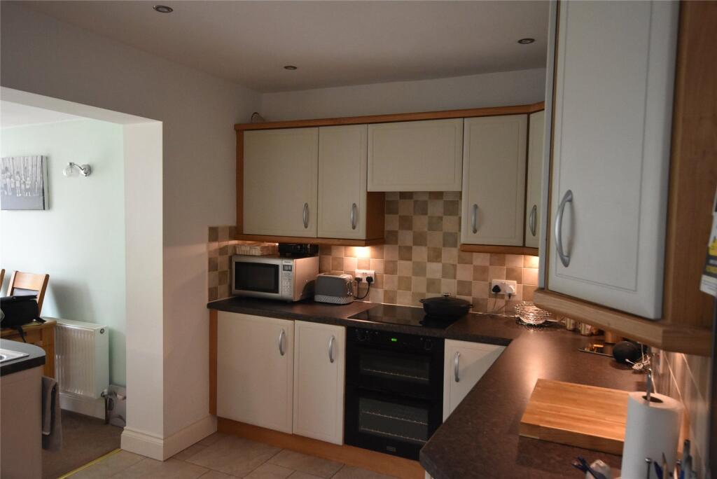 House in Barton-le-Clay, Central Bedfordshire - View 4