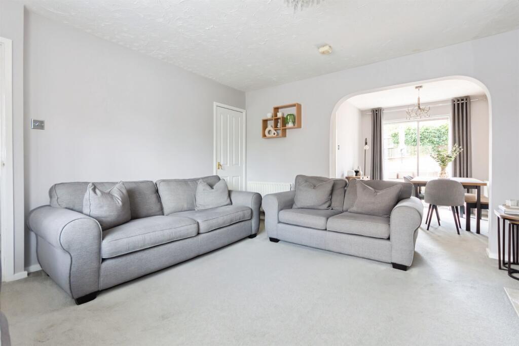 House in Redditch, Worcestershire - View 4