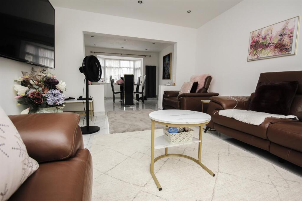 House in Wellingborough, Wendel View - View 3
