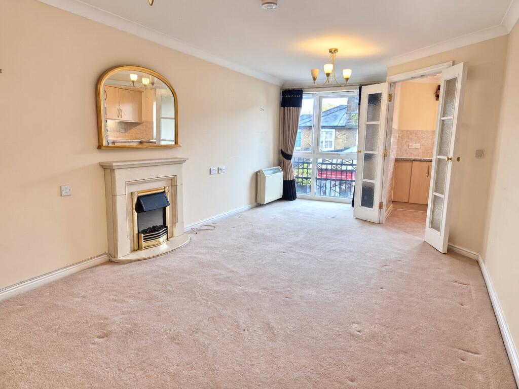Apartment in Enfield - View 2