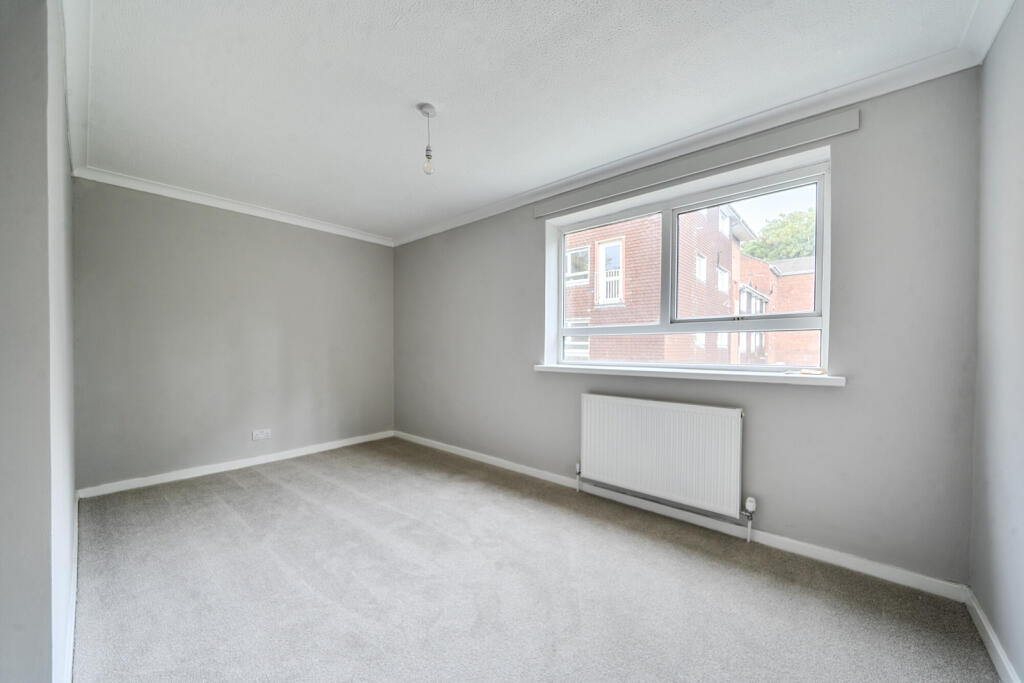 Apartment in Hemel Hempstead, Amersham - More