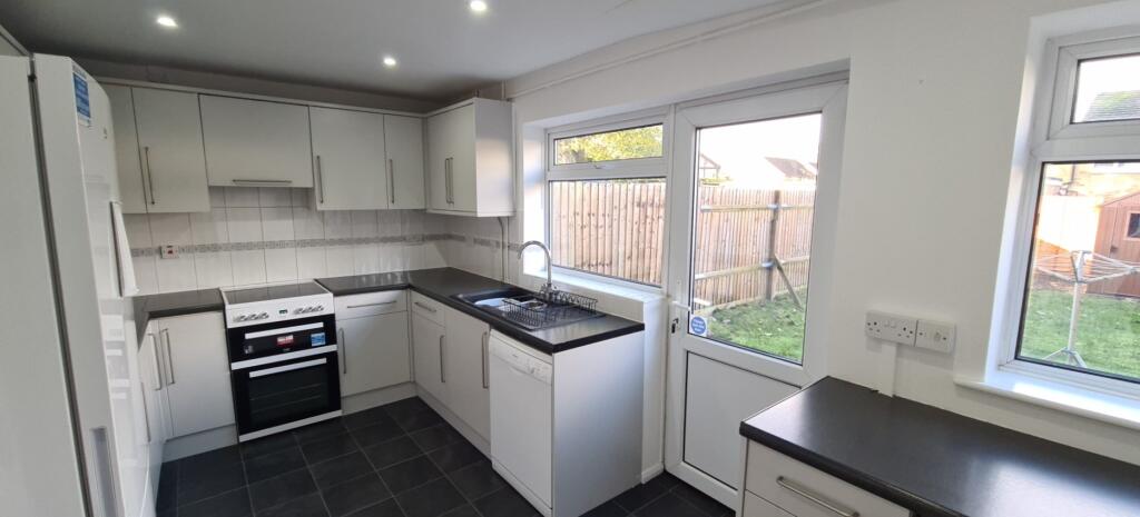Main image of property: The Cedars, Dunstable, LU6