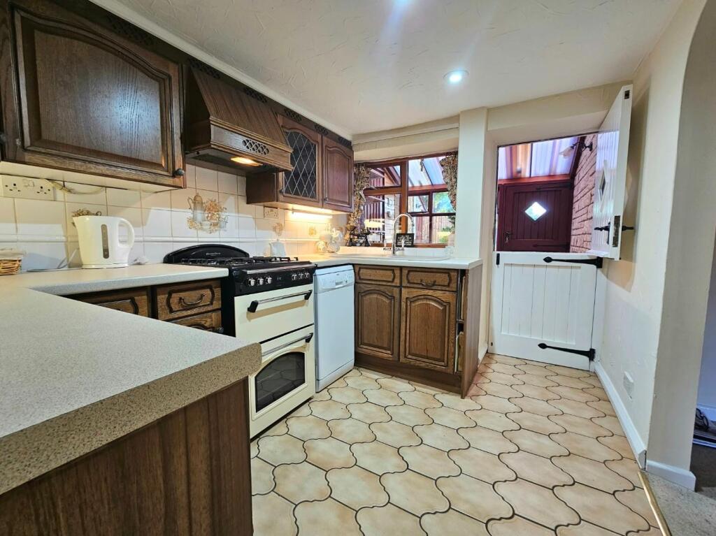 Westend, Dursley, GL11 photo 2