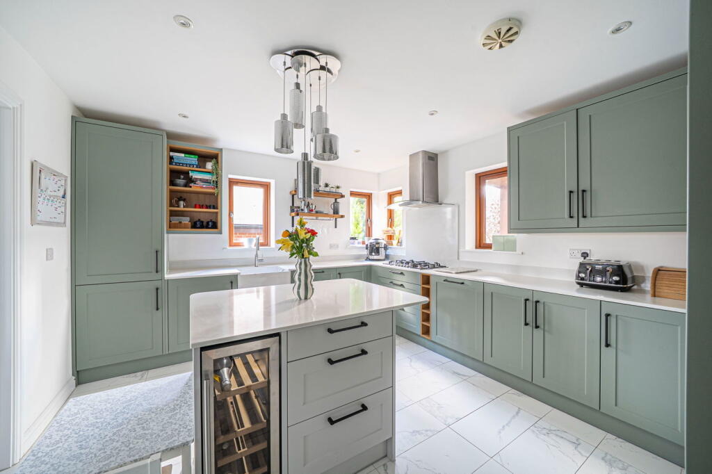 Foxdown, Overton, RG25 3JQ photo 4