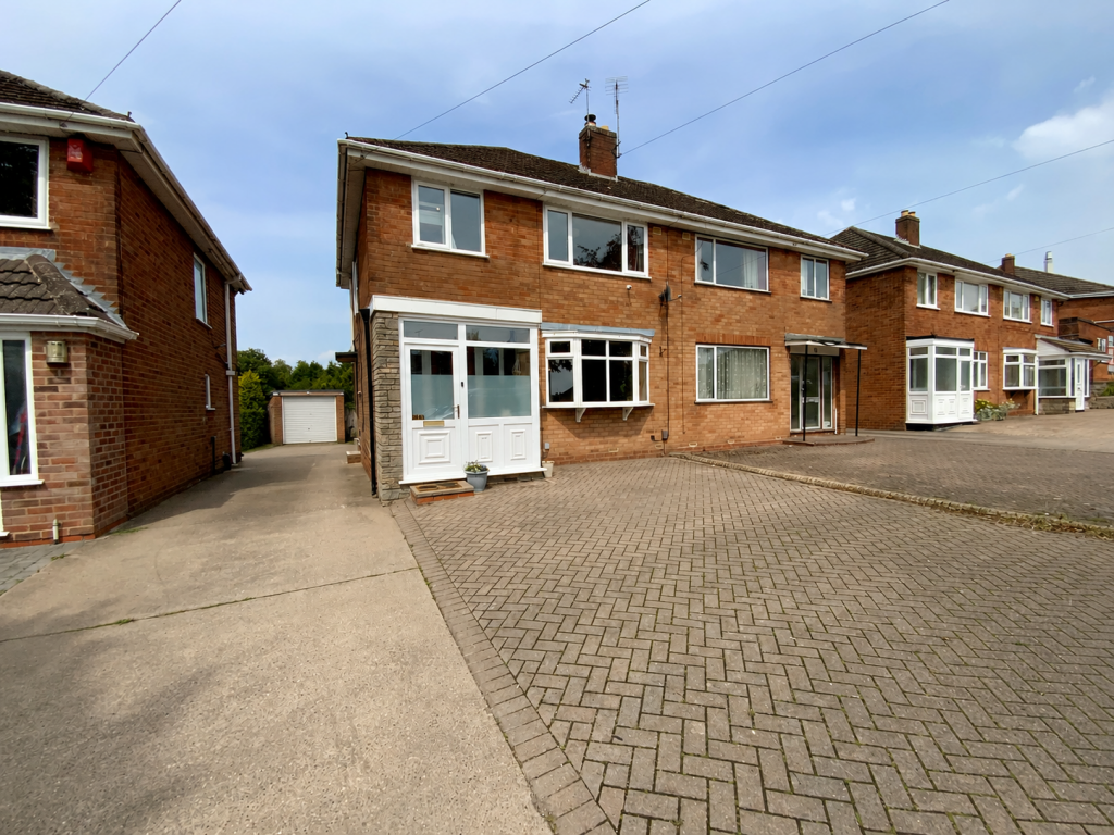 Main image of property: HALESOWEN, Huntingtree Road