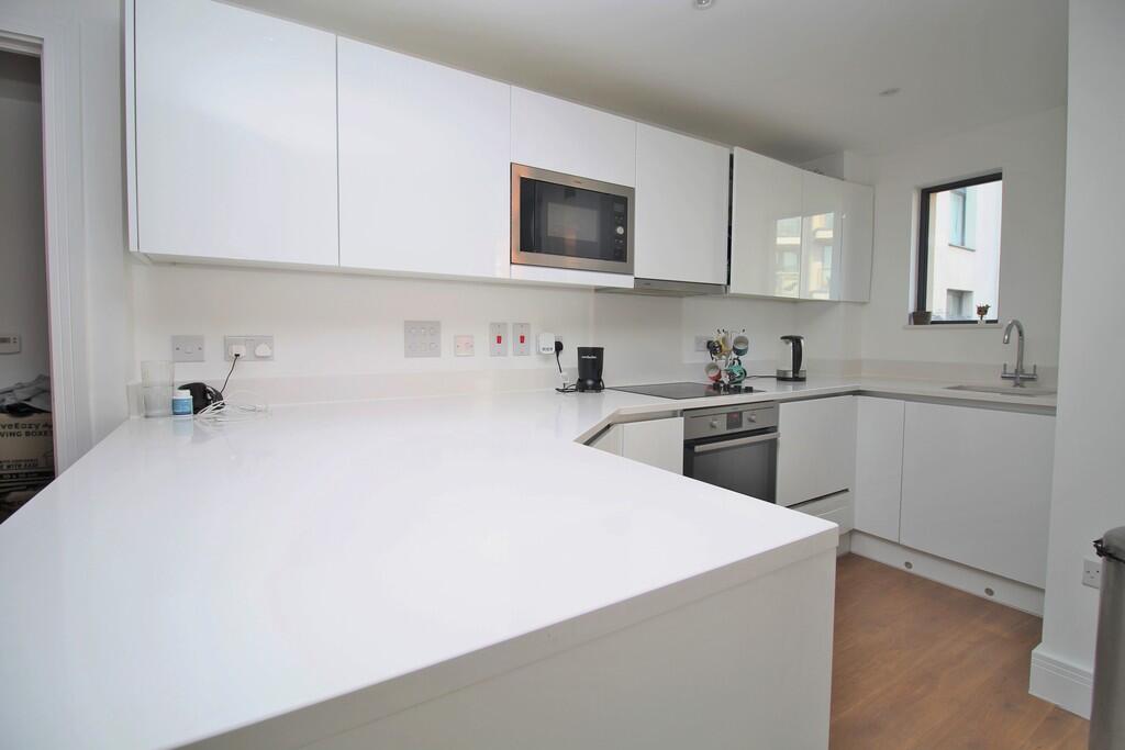 Thomas House, Clifton Hill, Brighton photo 5