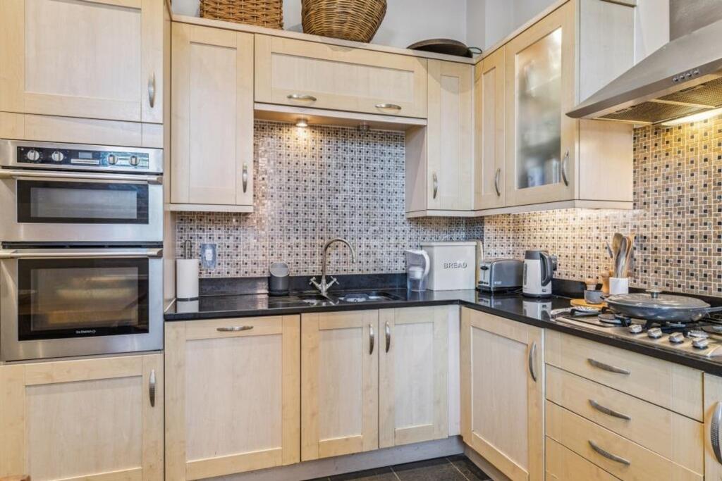 Additional image 17 of Beningfield Drive, London Colney, AL2