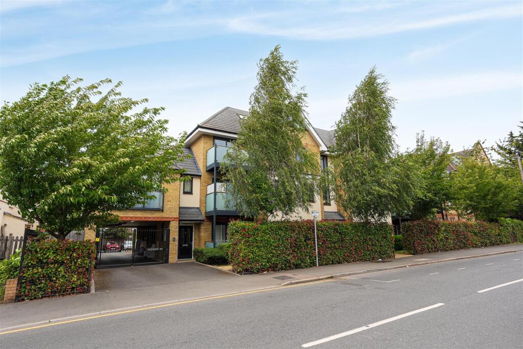 Main image of property: 10 Swan Road, West Drayton