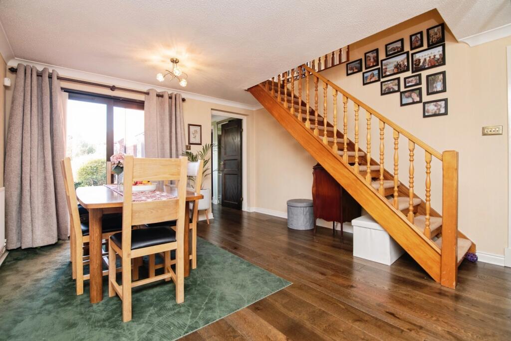 Tanwood Close, REDDITCH, Worcestershire, B97 photo 4