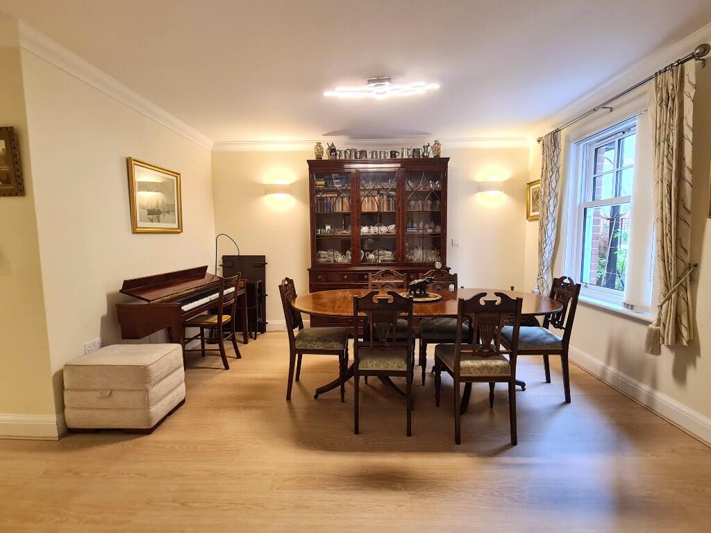 Wiltshire Road, Wokingham, Berkshire, RG40 - View 4