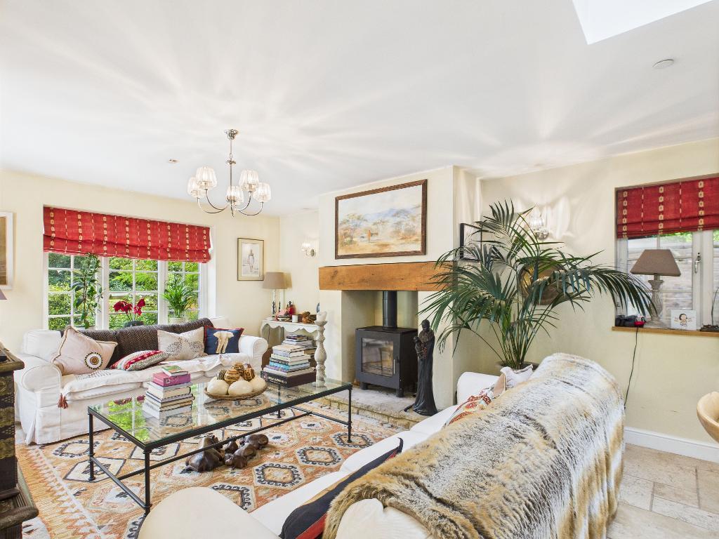 Staplefields, Horsham Road, Steyning, West Sussex, BN44 3AA photo 2