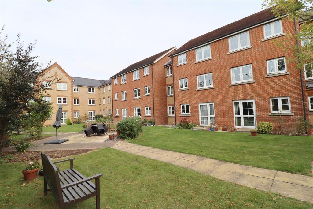 Main image of property: Railway Street, Braintree