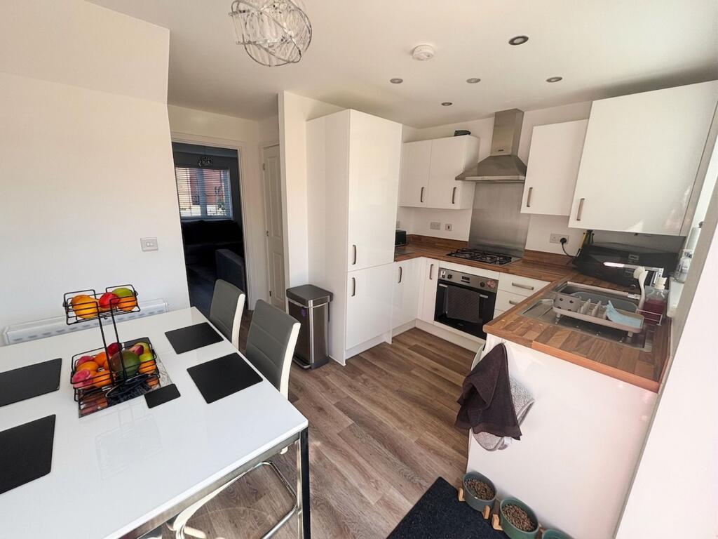 Bridge Hill Close, Thornbury, BS35 photo 4
