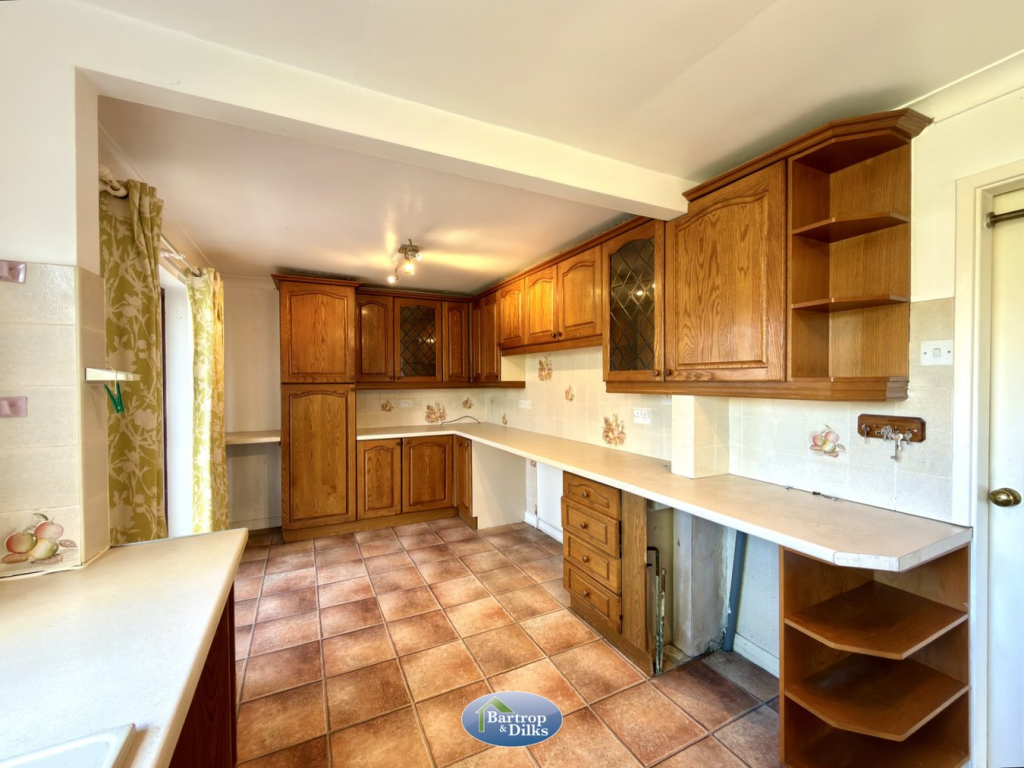 Canterbury Close, Worksop, S81 photo 2