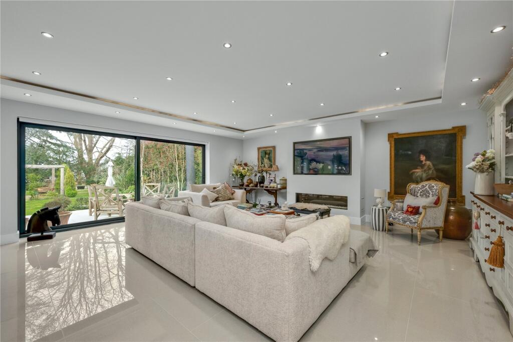 Courtlands Avenue, Esher, Surrey, KT10 – pohled 5