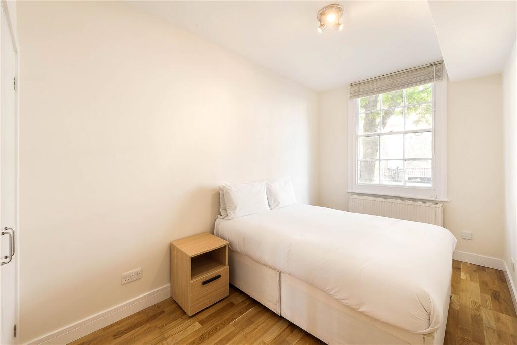 Apartment in London - View 5
