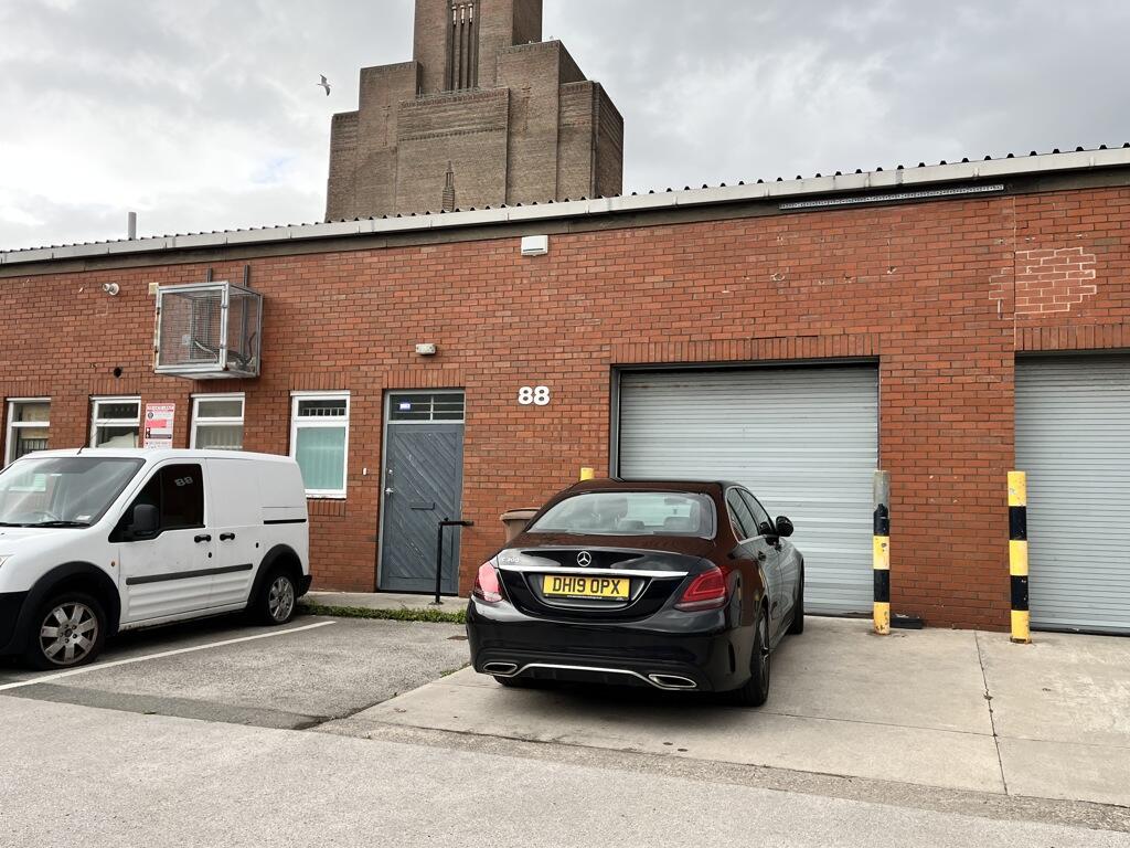Main image of property: Unit 88 Woodside Business Park, Shore Road, Birkenhead, Wirral, CH41 1EP