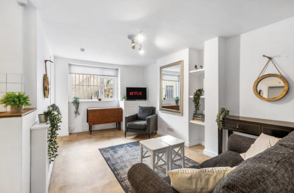 Main image of property: Ifield Road