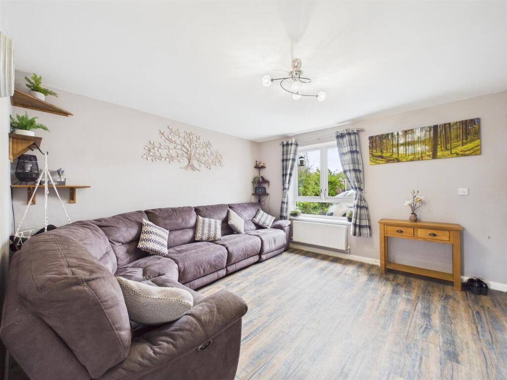 House in North Kesteven, Waddington - View 2