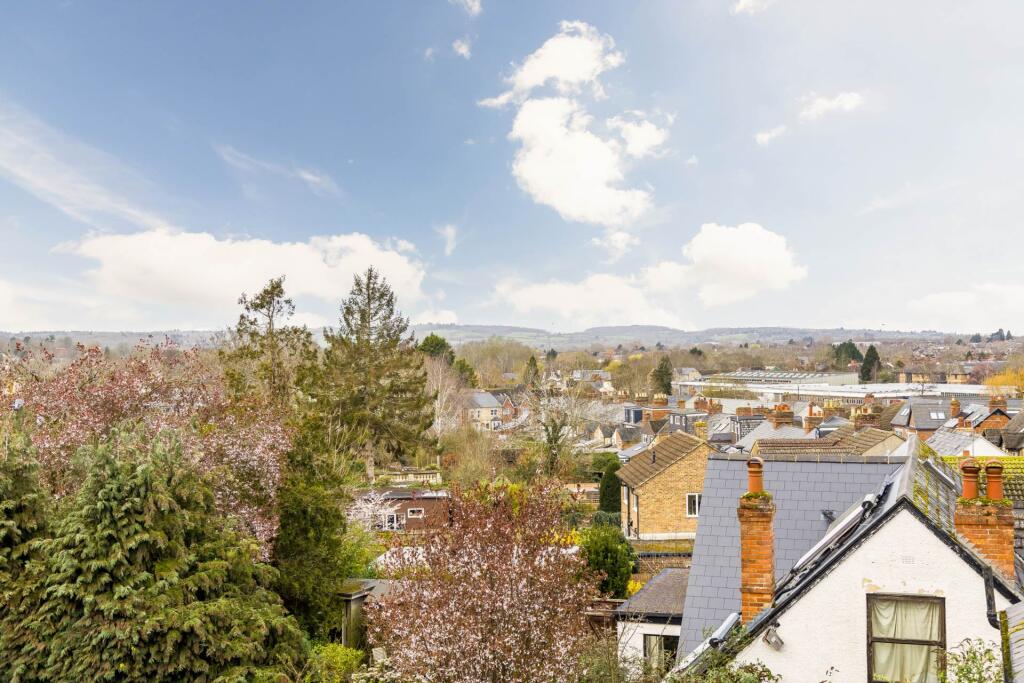 1 bedroom coach house for rent