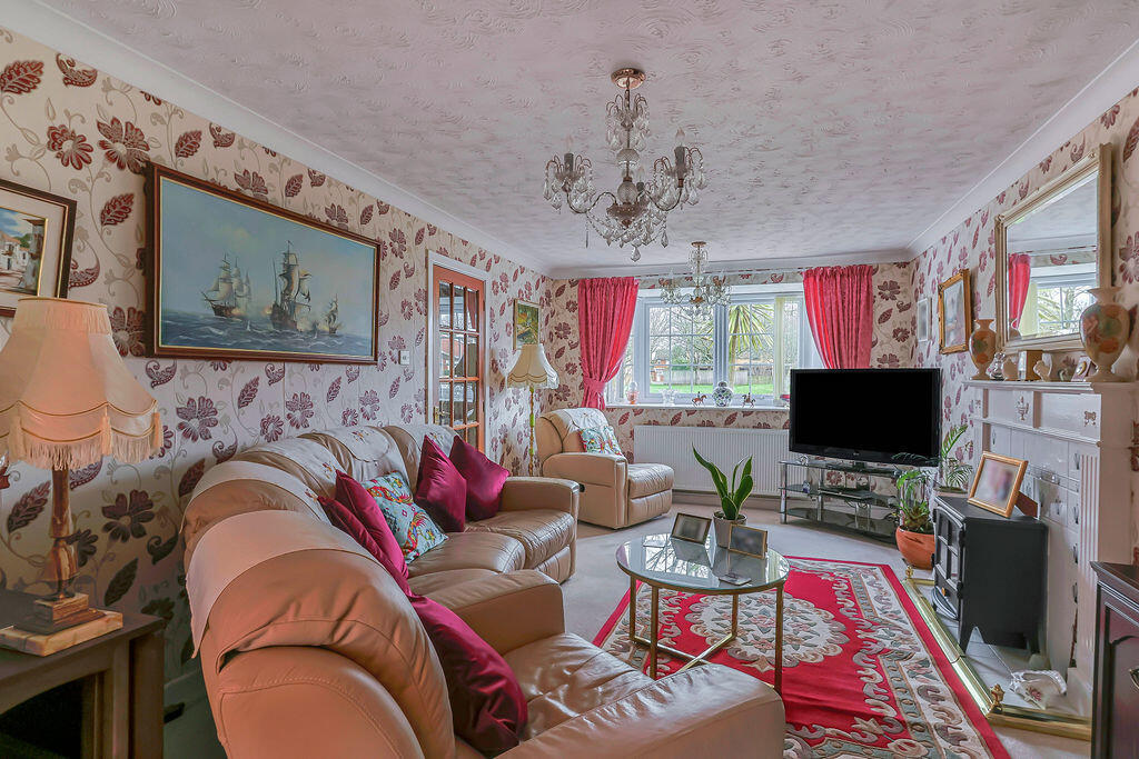 Tytherley Green, Bournemouth photo 3