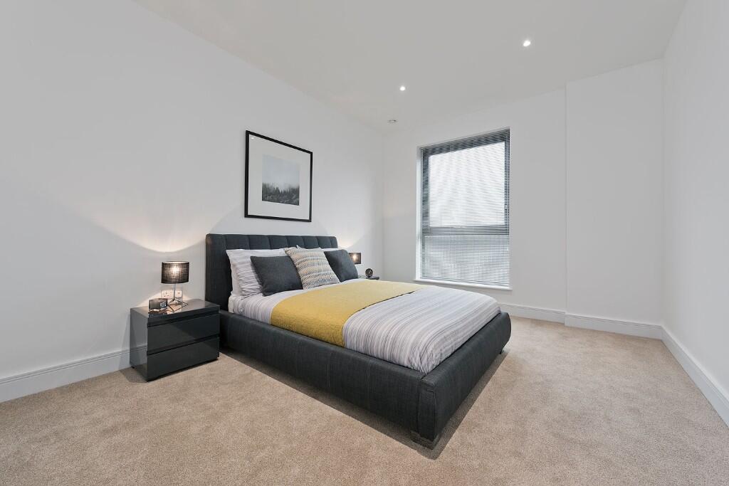 Main image of property: Leven Road, London, E14