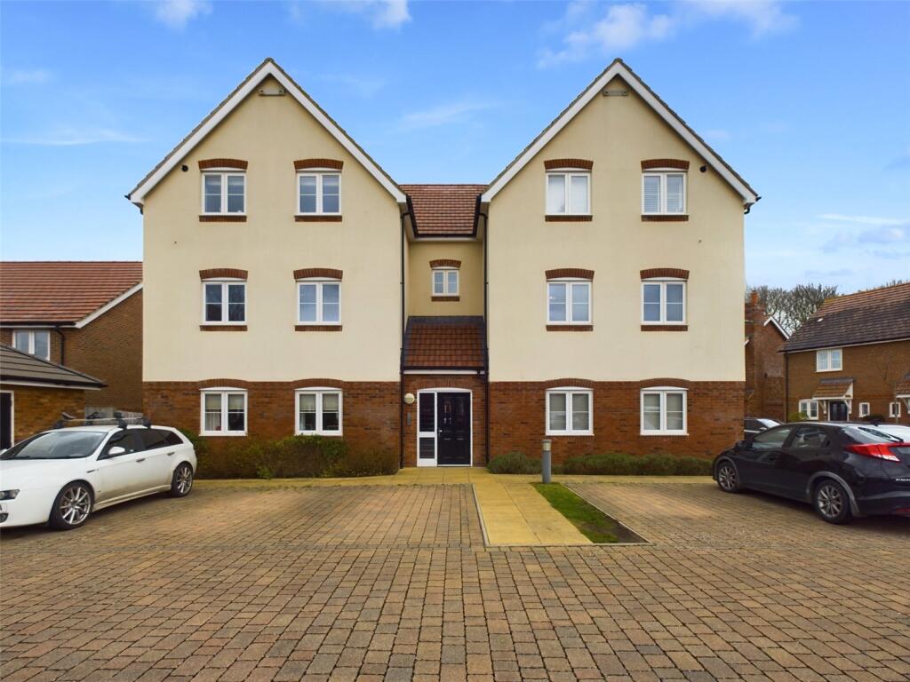 Main image of property: Emmington View, Chinnor, Oxfordshire, OX39