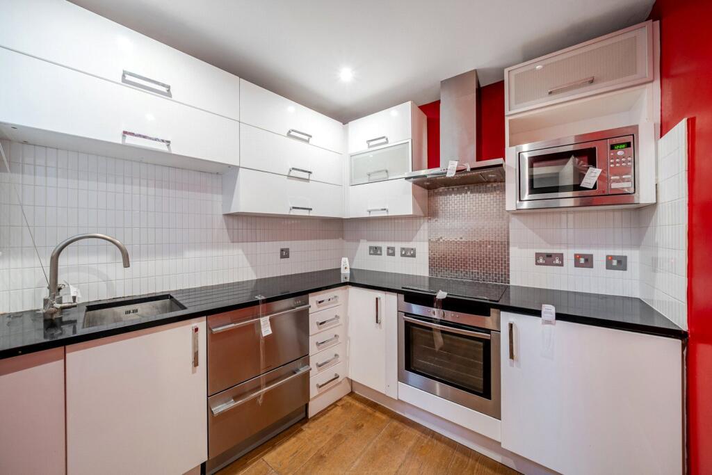 Apartment in London - View 5