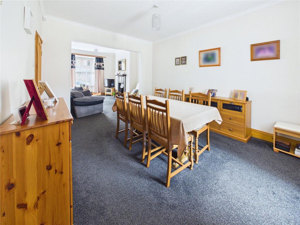 House in Darlington - More
