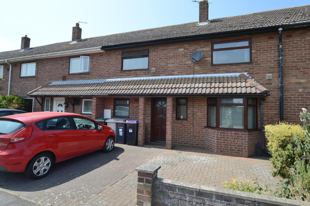 3-bed terraced on 10 Ingham Road, Coningsby, £159,950