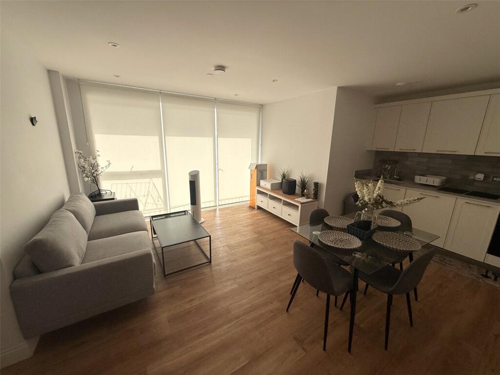 Main image of property: Palmer Street, Reading, Berkshire, RG1