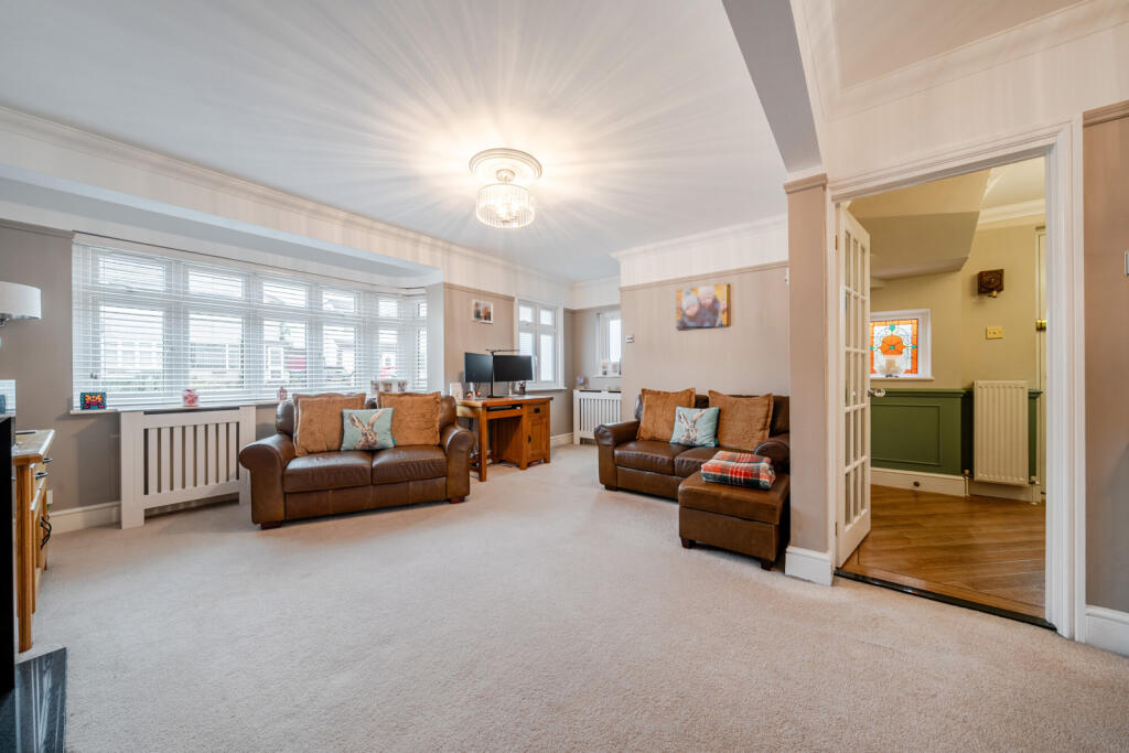House in Dartford - View 2