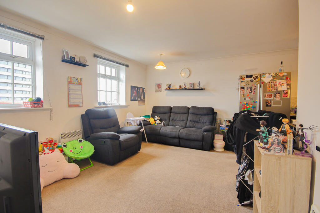 Main image of property: Pillowell Drive, GRH (Gloucestershire Royal Hospital), Gloucester, GL1