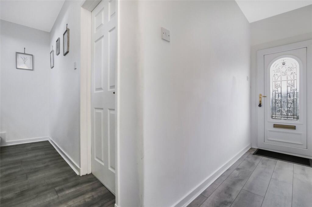 House in Motherwell, South Lanarkshire - View 3