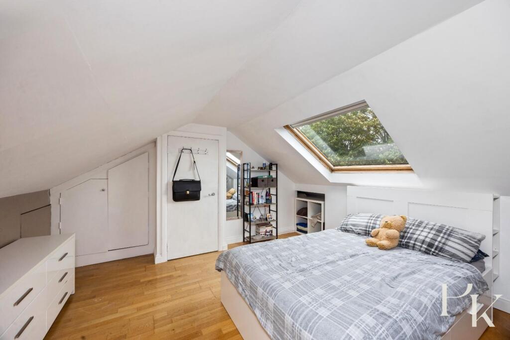 Apartment in Brighton - View 5