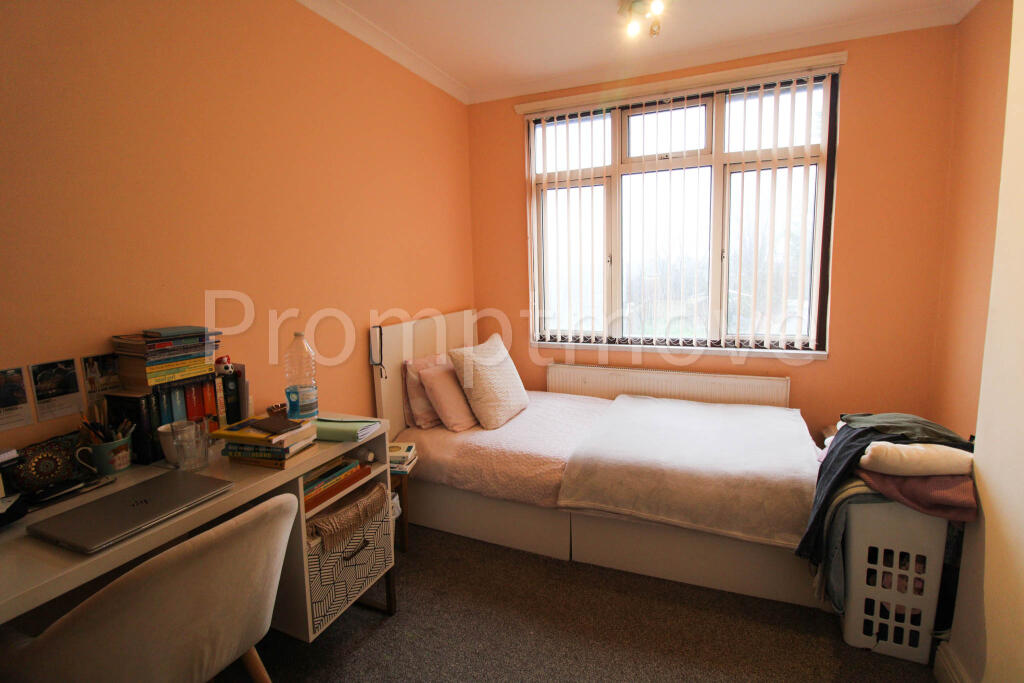 House in Luton - More