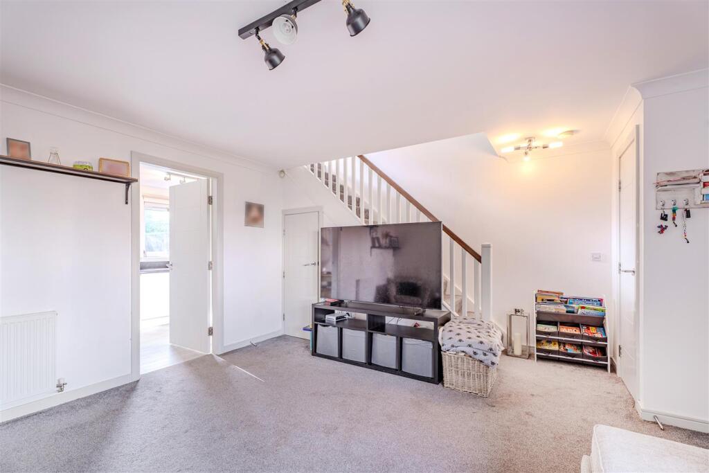 House in Carfin, Brannock Park, Wester Holytown - View 5