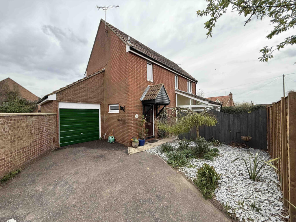 Main image of property: Drovers Court, Trimley St. Mary, Felixstowe, IP11
