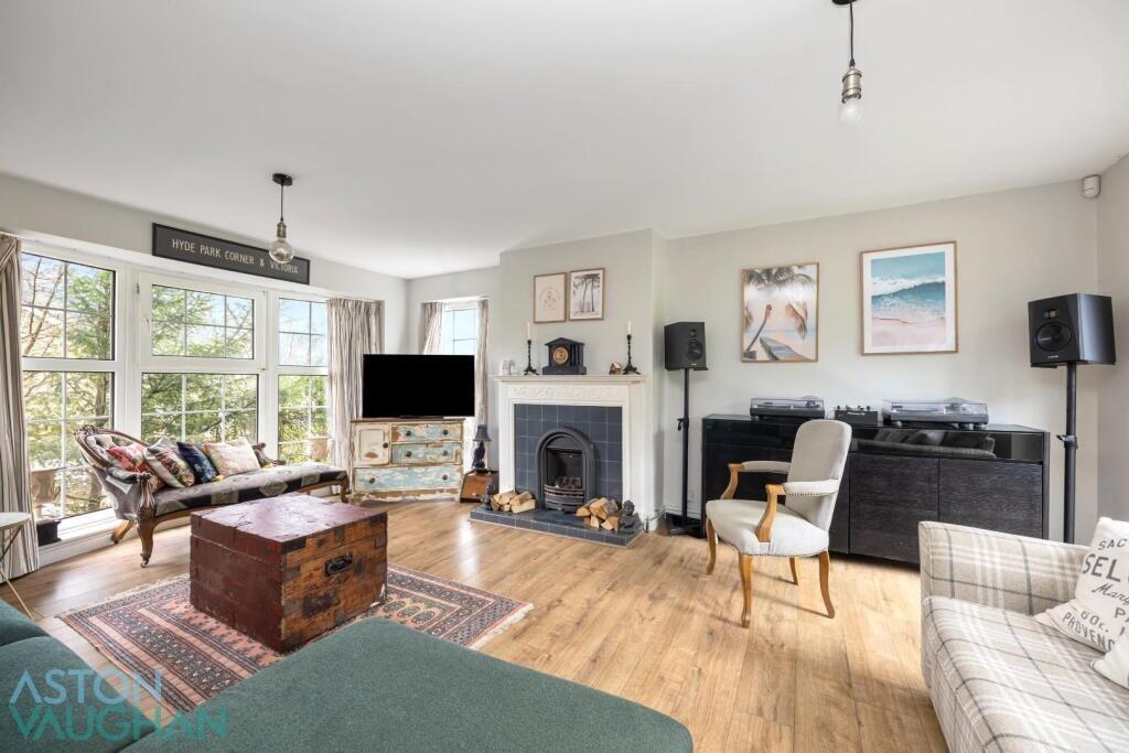 4-bed detached on Withdean Rise, Brighton, £900,000