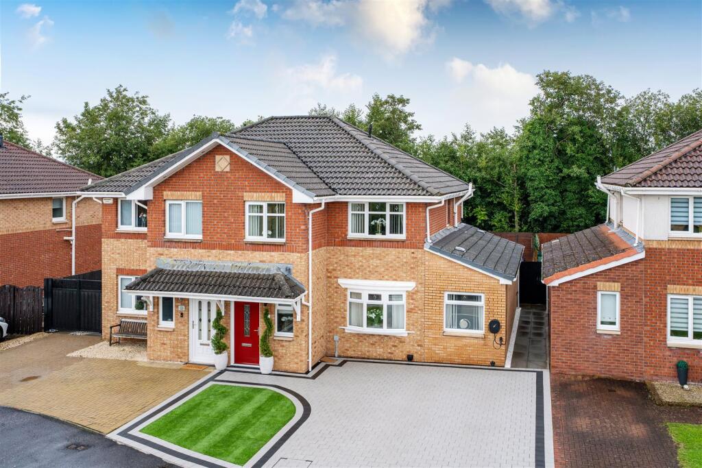 House in Motherwell, Forgewood - View 2