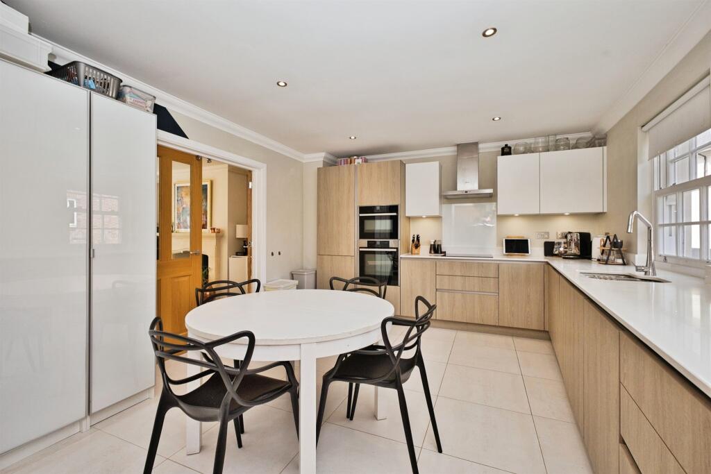 House in Bath - View 4