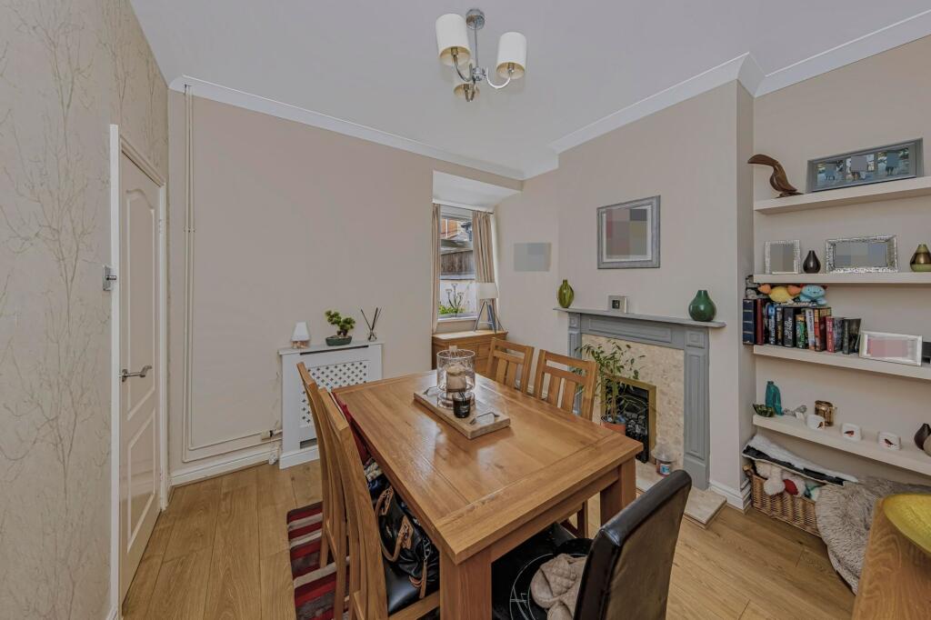 House in Stoke-on-Trent - More