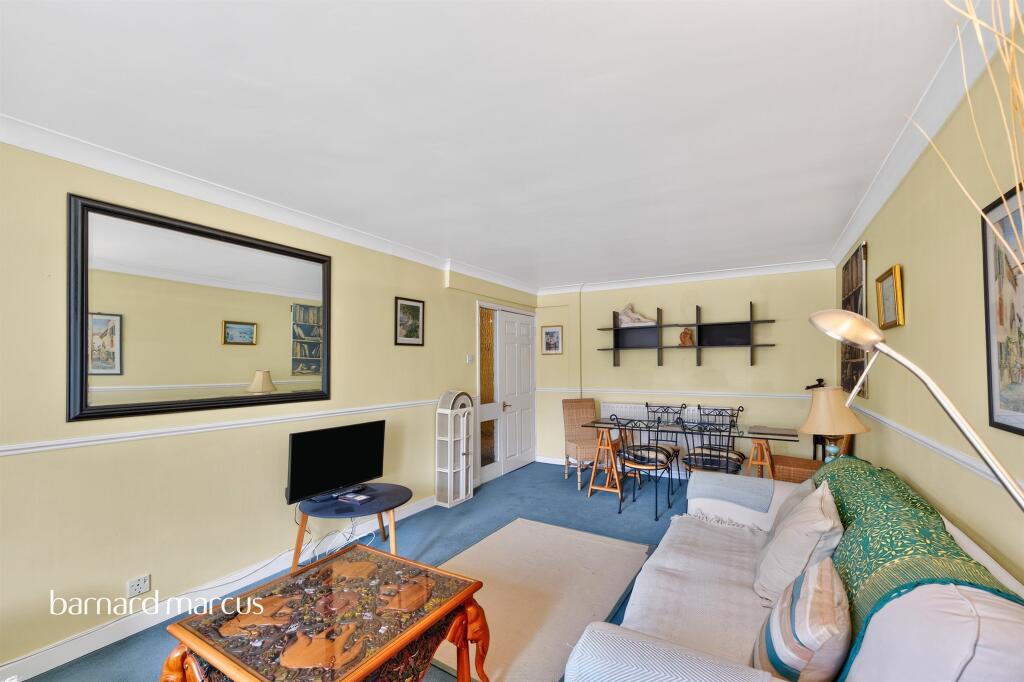 Apartment in London, Royal Borough of Kingston upon Thames - View 3