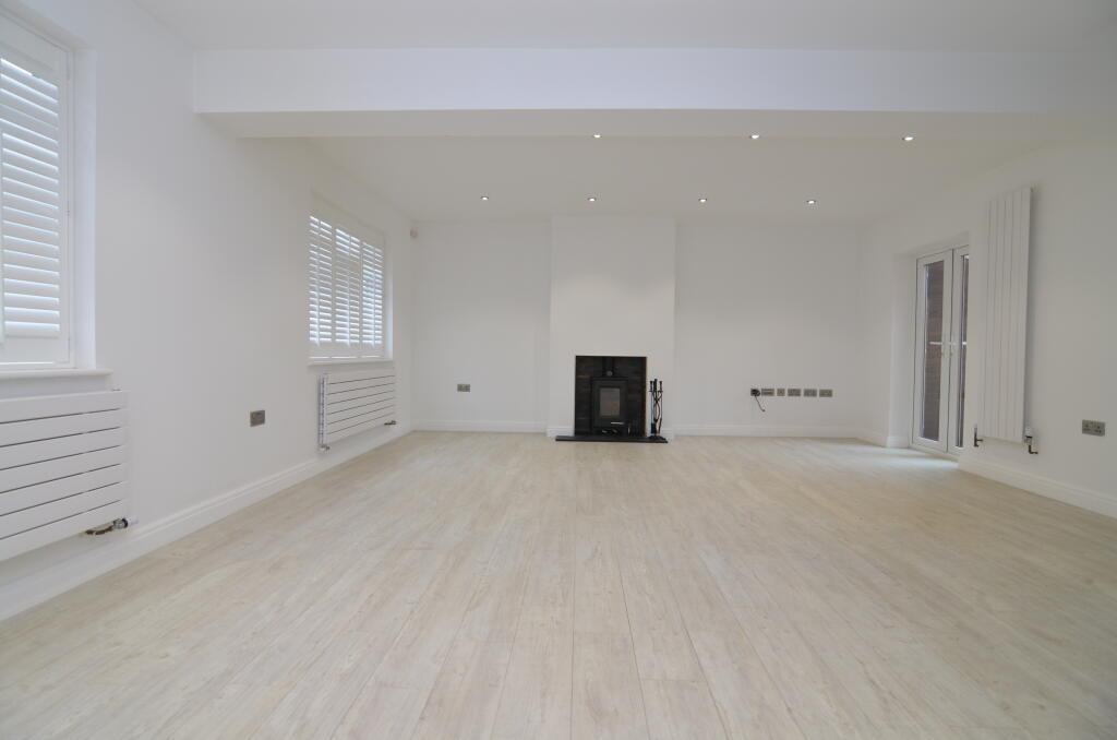 House in Dartford - View 2