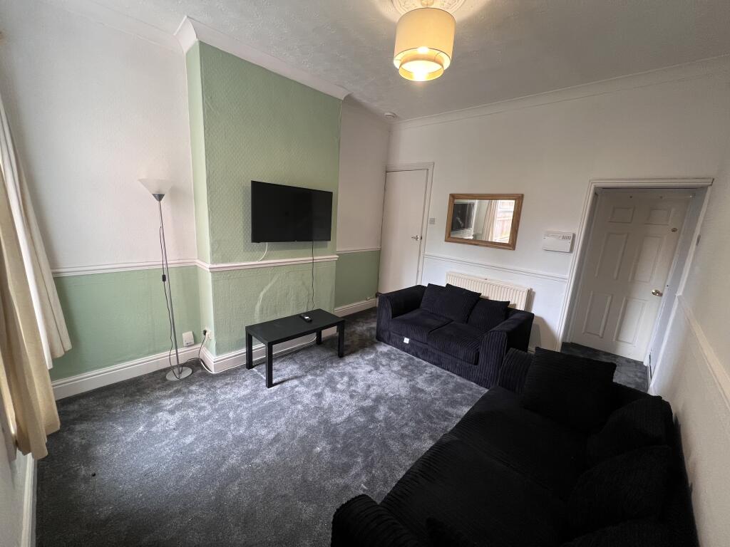 Additional image 2 of Hubert Road - 4 bed, Selly Oak, West Midlands, B29