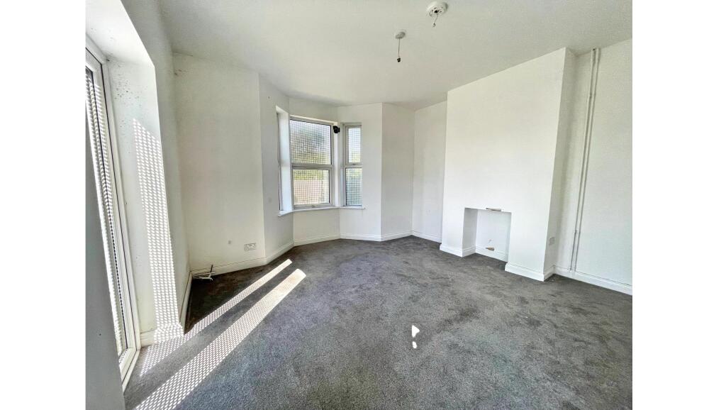 House in Ventnor, Lowtherville - View 3
