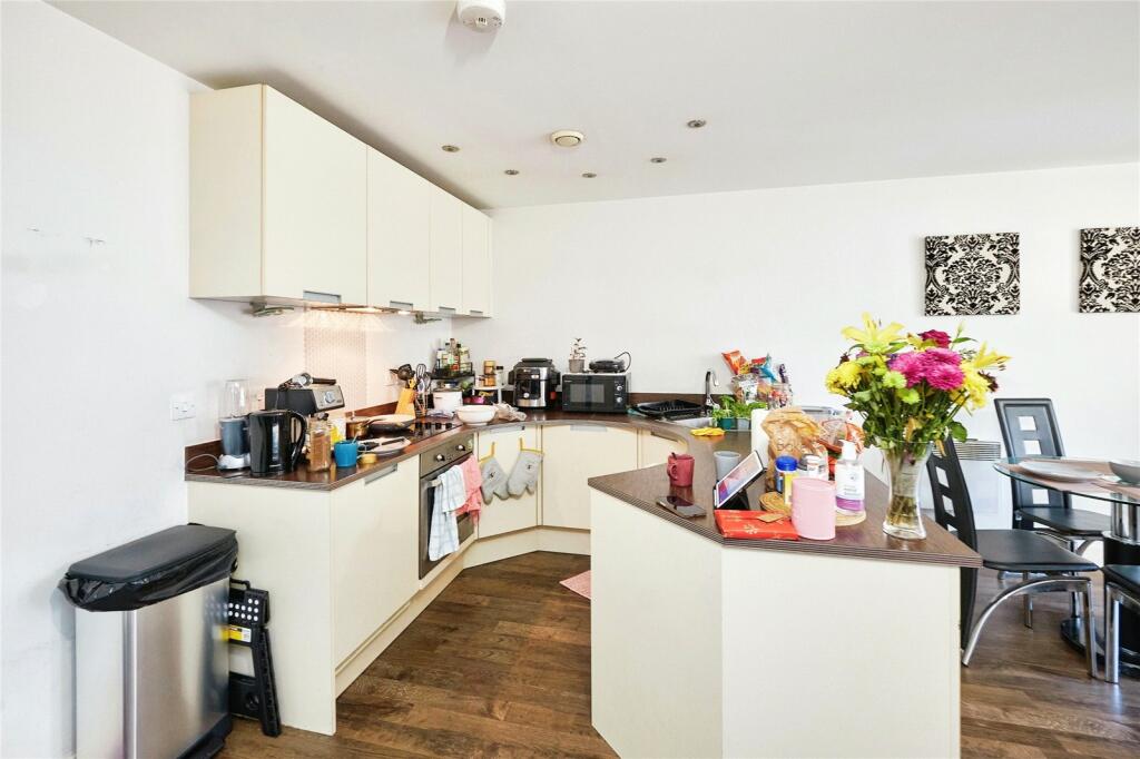 Apartment in Birmingham, Chinese Quarter, Digbeth - View 2