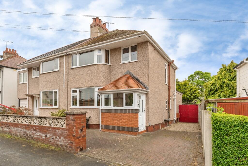 Main image of property: Knowles Avenue, Prestatyn, Denbighshire, LL19