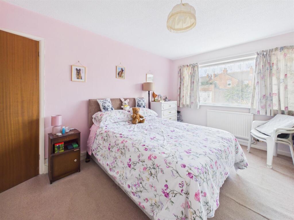 Apartment in Gloucester, Kingsholm - View 4