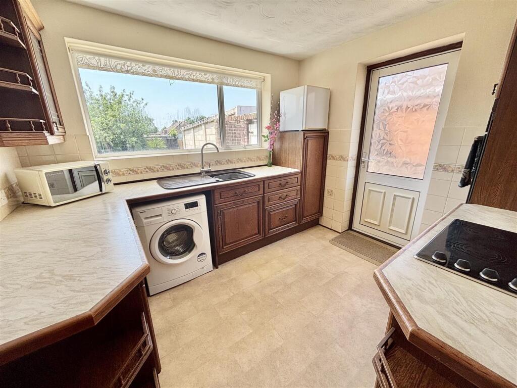 Holcombe Road, Poole photo 5